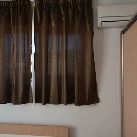 Ibulgaria.nonew Line Village * Slantchev Briag
